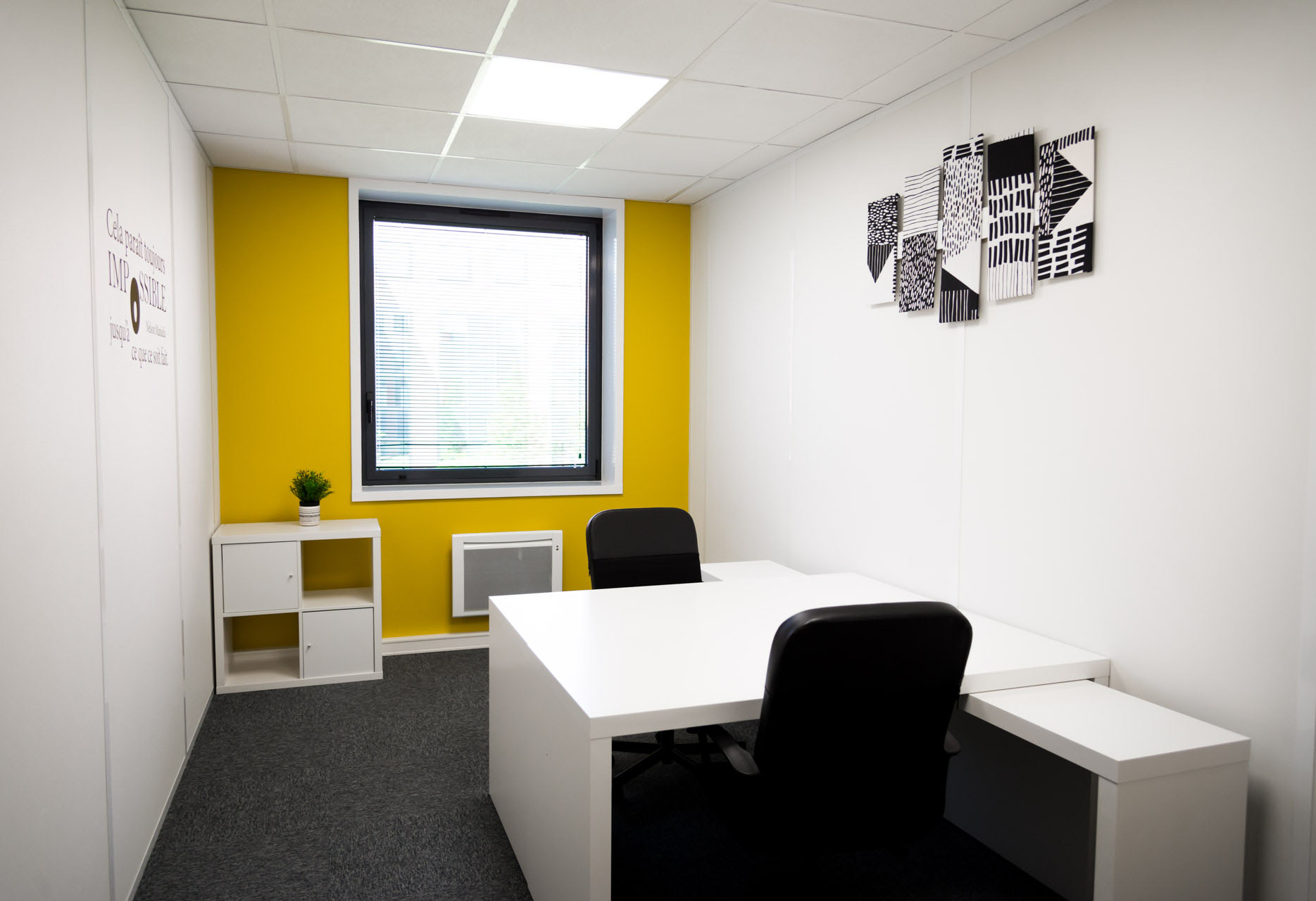 salle-reunion-coworking location bureau individuel à Cergy 95